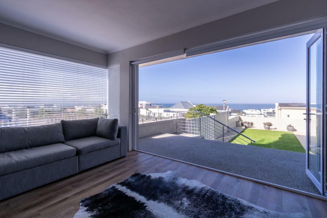Small Bay Beach Suites Cape Town Luaran gambar
